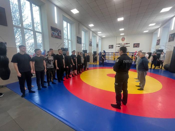 Бінарне заняття на тему «Важливість комунікації та особистої безпеки під час затримання правопорушників»