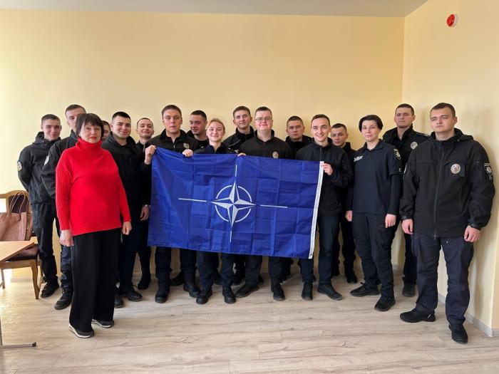 Кураторська година на тему НАТО