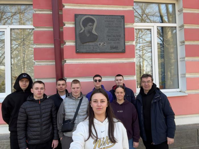 Поетичний маршрут: курсанти ХНУВС вшанували пам`ять митців