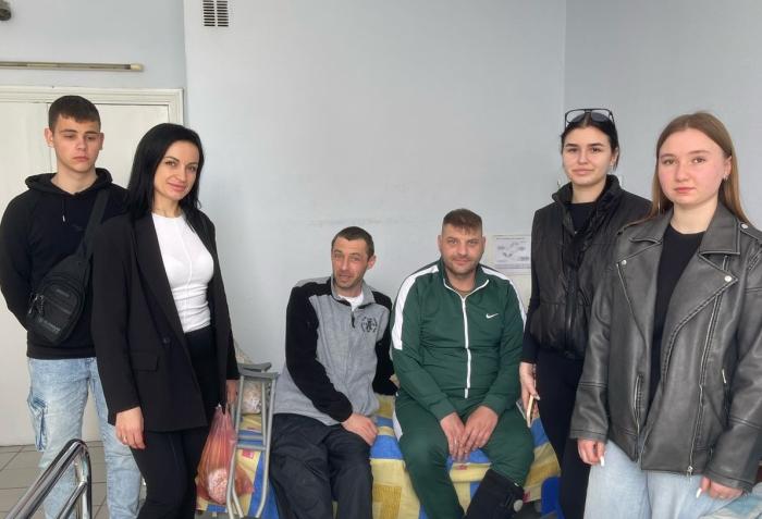 Турбота та вдячність: студенти привітали військових перед Великоднем