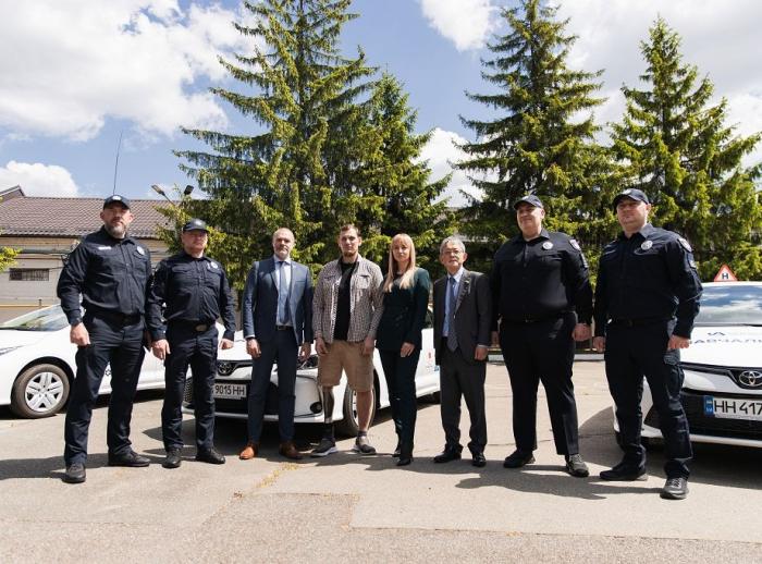 Безбар’єрна автошкола ХНУВС отримала адаптований автомобіль