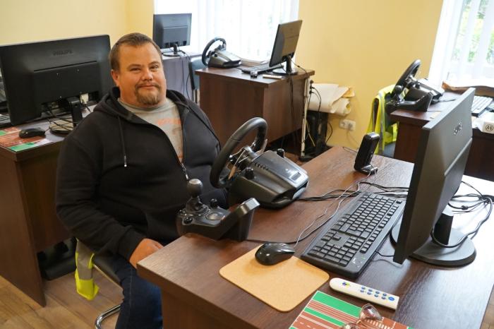 Павло ЛЬВІВСЬКИЙ про навчання в безбар’єрній автошколі: «Я зробив правильний вибір»