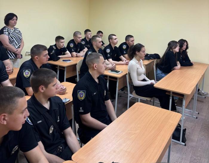 «Надання допомоги потерпілим від сексуального насильства у зв’язку зі збройним конфліктом» – тема круглого столу