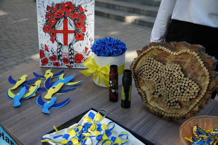 Благодійна ярмарка до Дня Конституції України