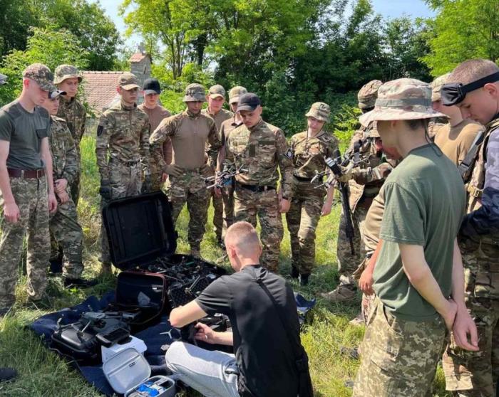 Бінарне заняття з використанням сучасних технічних засобів