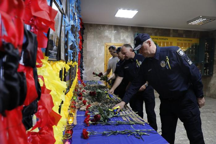 Пам'ятаємо кожного Героя