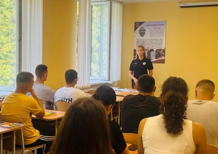 Бінарне заняття з представником ювенальної превенції