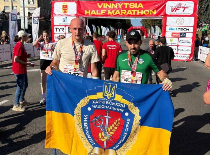 Працівники ХНУВС – учасники напівмарафону VINNYTSIA RUN 2025