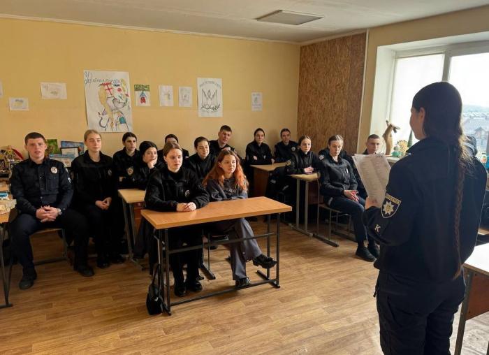 Поезія війни і незламності