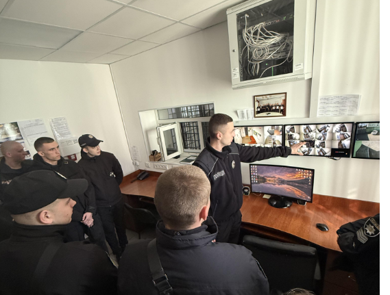 Курсанти ознайомилися з реальними кейсами від працівників поліції