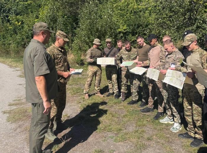 Практичне заняття з топографії та орієнтування на місцевості