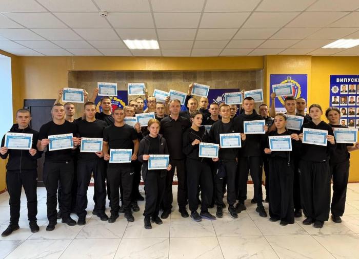 Першокурсники перевірили знання з української мови