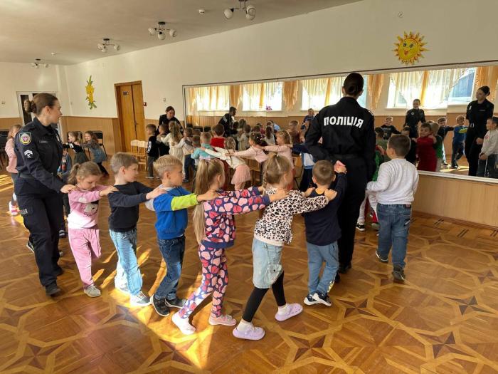 Святковий захід для дошкільнят