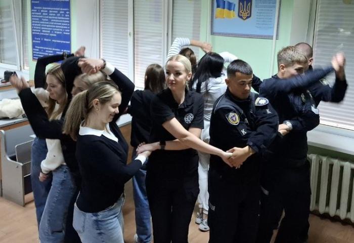 Структура і динаміка конфлікту – тема бінарного заняття