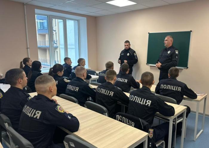 Права людини на практиці: бінарне заняття за участі поліцейських