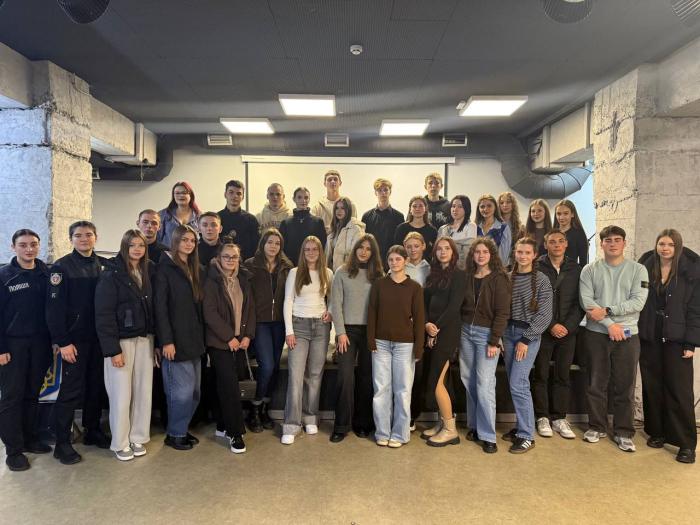 Опанування інструментів цифрових комунікацій та безпеки