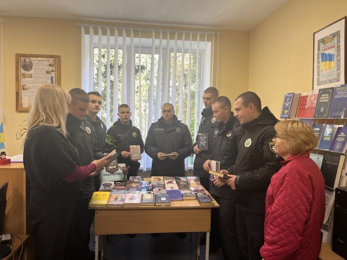 Нові надходження до бібліотеки ХНУВС