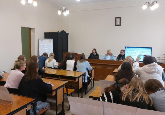 Майбутні юристи аналізують реальні судові справи