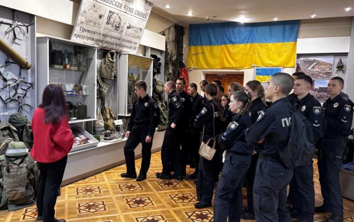 Курсанти відвідали музейну експозицію з історії держави та права