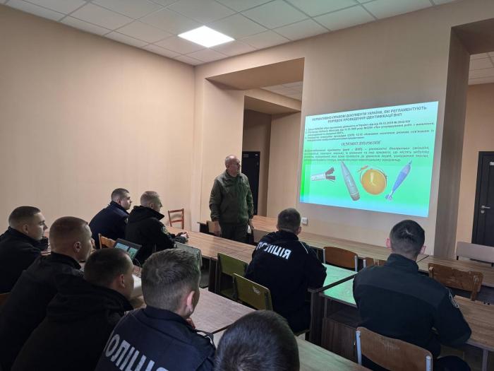 Науково-практичний центр «Протимінної діяльності» ХНУВС: практичні заняття з розмінування