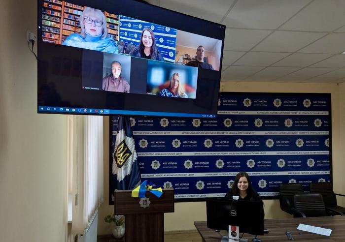 Гуртківці обговорили використання ДНК-досліджень у криміналістиці