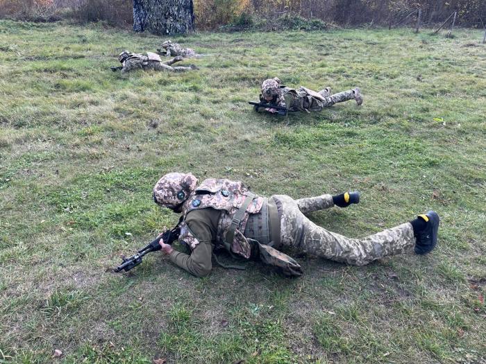 Курсанти відпрацьовували тактику малих груп у реалістичних умовах