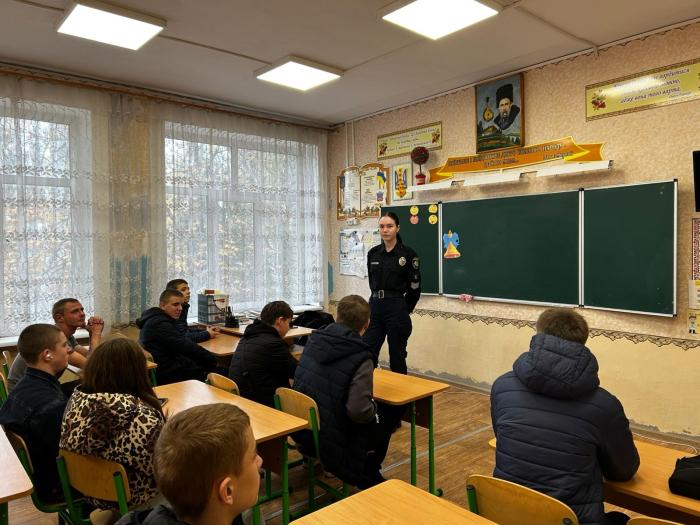 Молодь м. Миколаїв дізналася про можливості навчання у ХНУВС