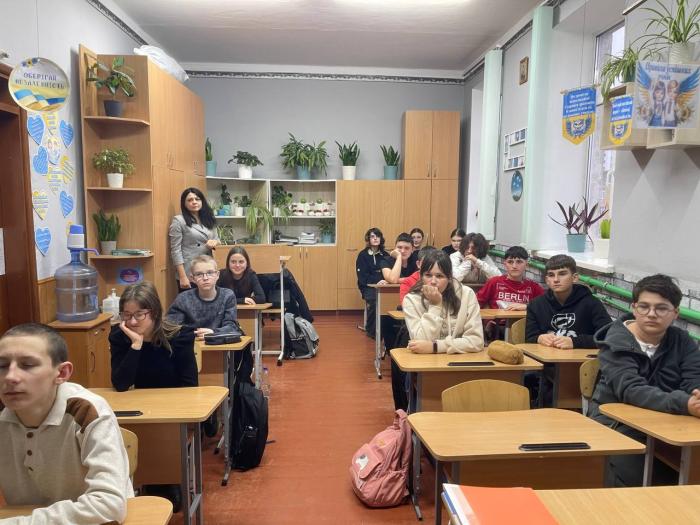 Освітня ініціатива студентів ННІ №5 у Кам’янець-Подільській спецшколі