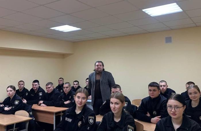 Violence prevention and the role of law enforcement officers